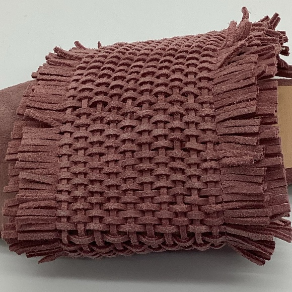 2109. Latigo Mauve Fringe Basket Weave Slide GUC - Picture 4 of 6